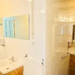Private 102 In Da Fonte Albergue